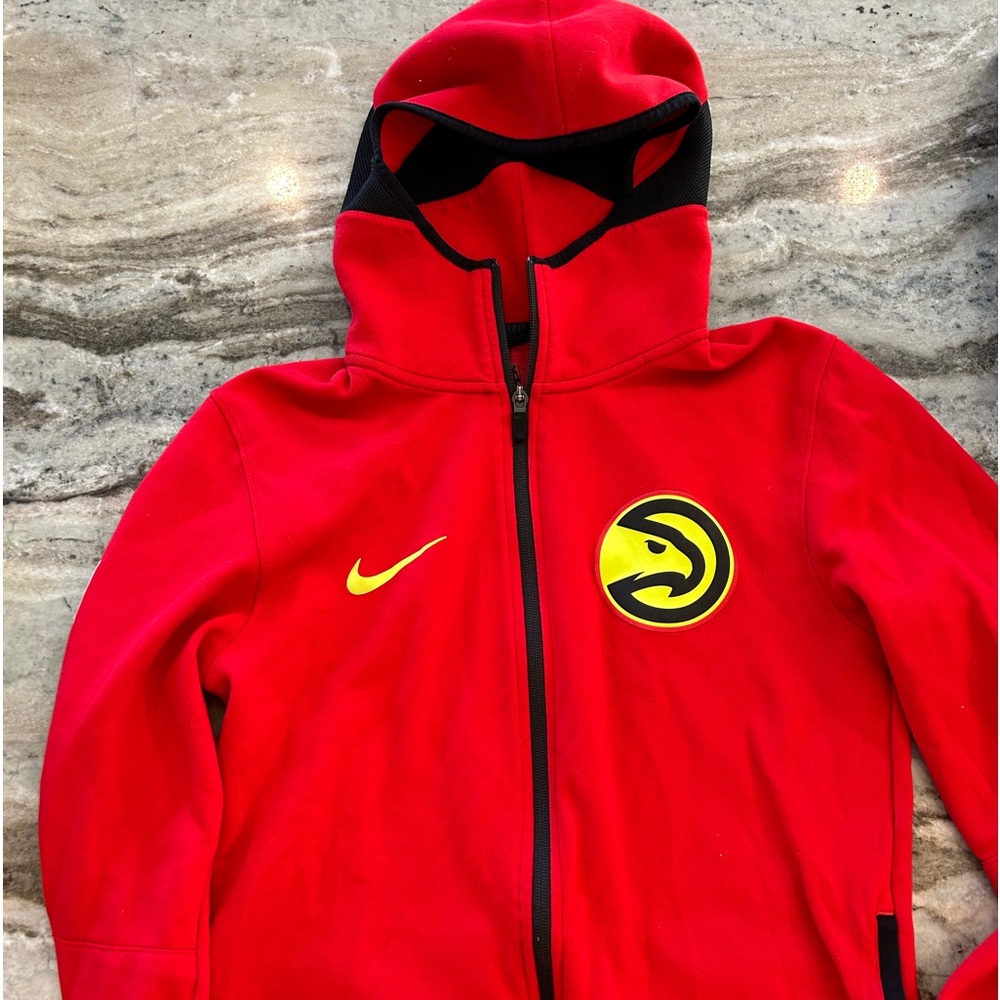 Nike DriFit Atlanta Hawks zip up hoodie